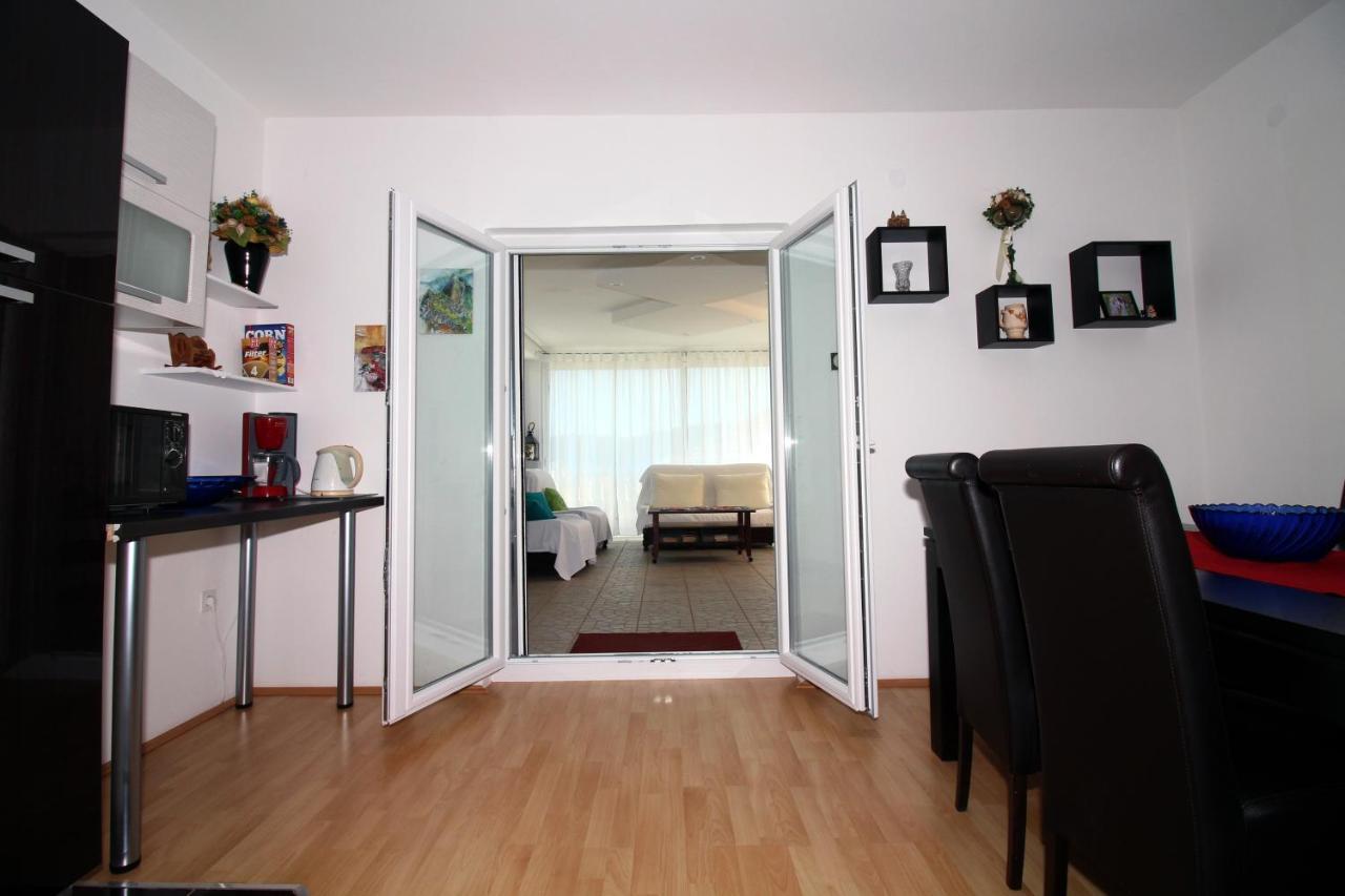 Kate'S Home Tisno Exterior foto
